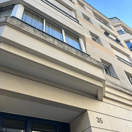 Un Ptit Soleil à Appartamento Parigi